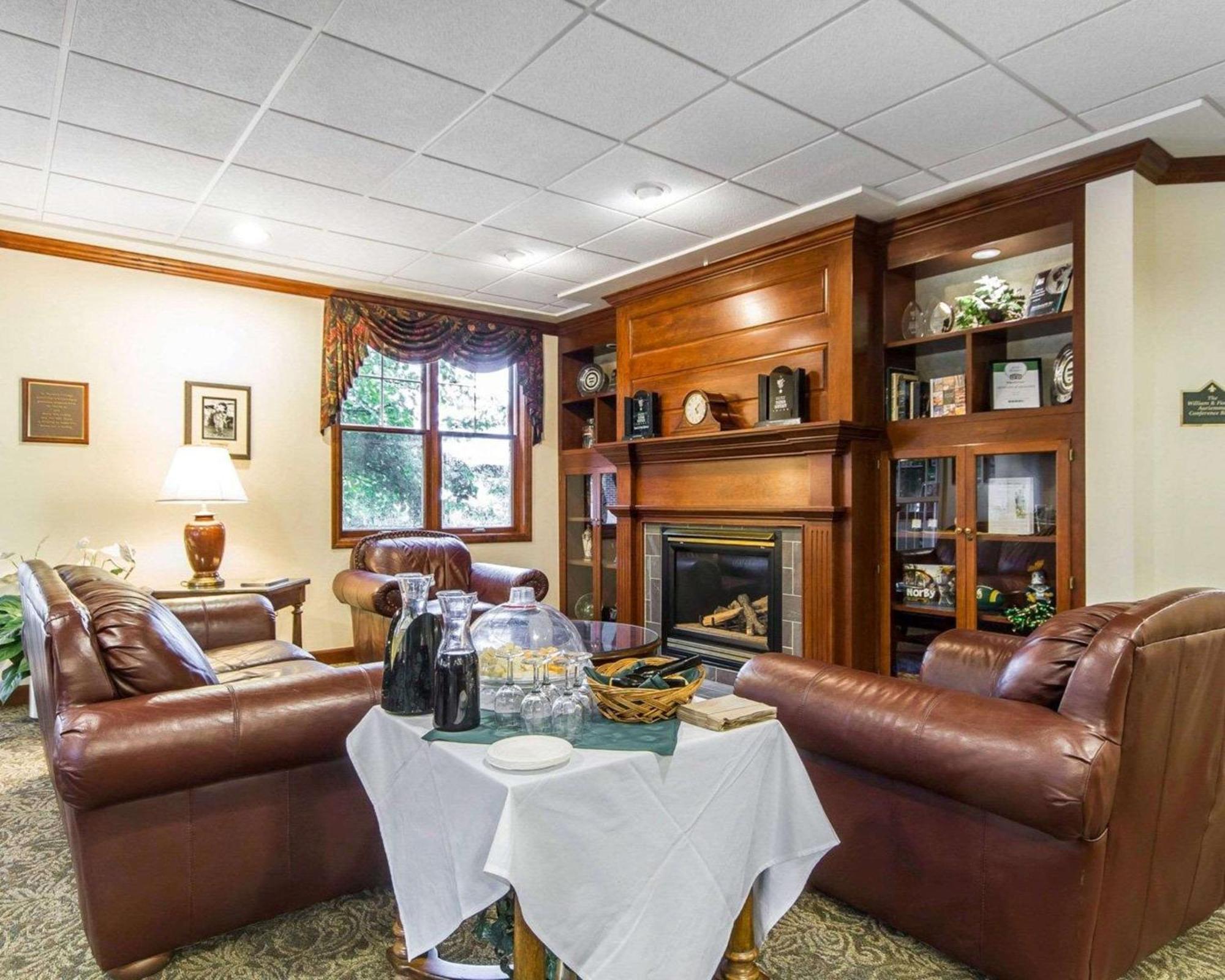 Kress Inn, Ascend Hotel Collection De Pere Dış mekan fotoğraf
